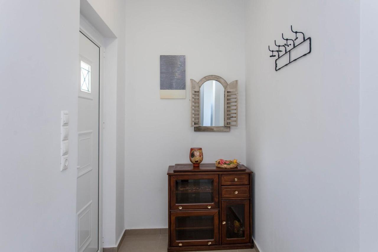 Hillside Seaview Apartment Stalos Exterior photo
